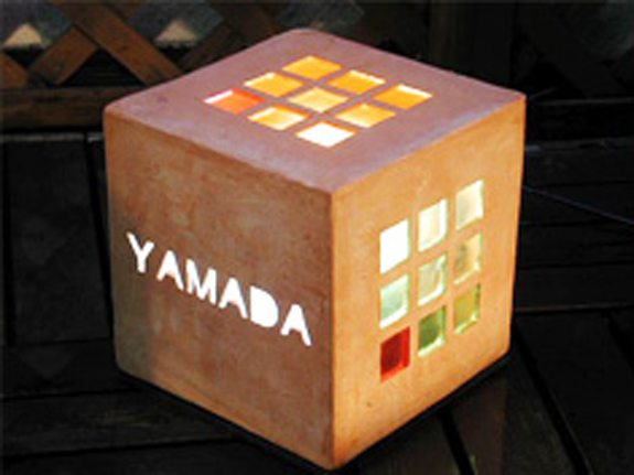 Cube （キューブ）